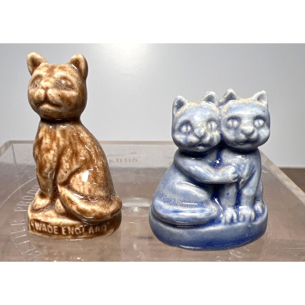 Wade England Vintage Porcelain Cat Figurines - Brown & Blue - Miniature Collecti